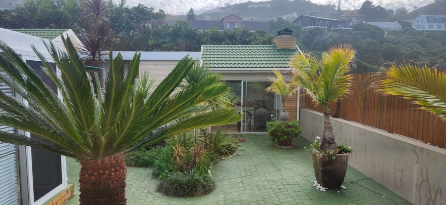 4 Bedroom Property for Sale in Glentana Western Cape